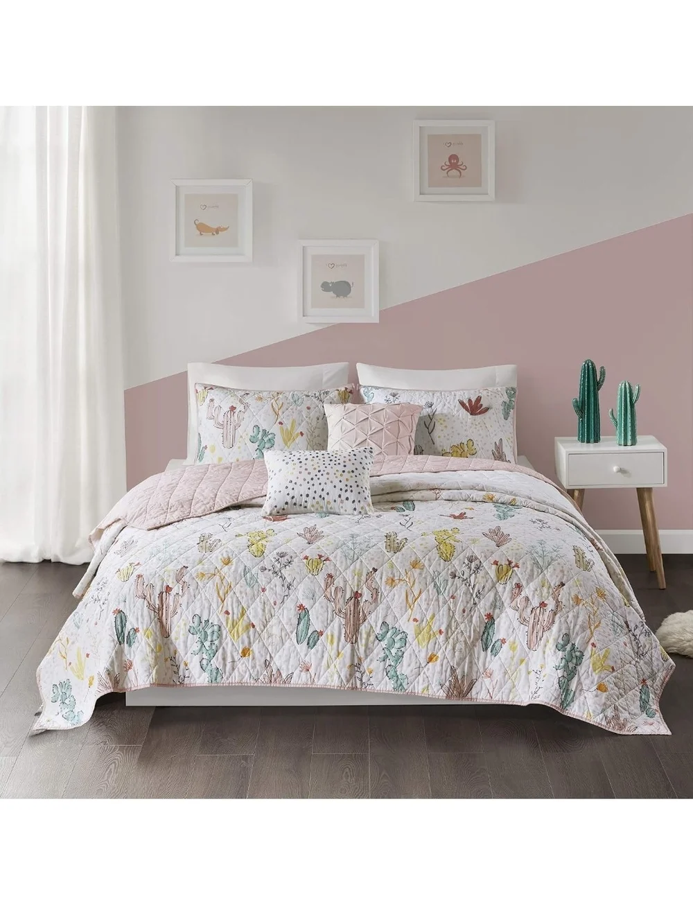 Queen Quilted Cactus & Succulent Comforter Set - Pink